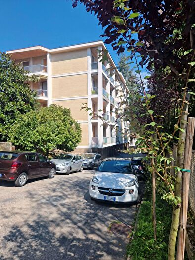 Appartamento trilocale in vendita in Varese