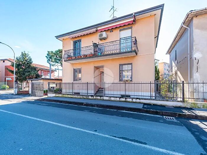 Appartamento bilocale in vendita in Via Maria Cristina, Pero