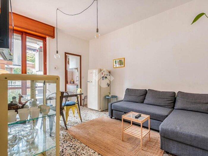 Appartamento bilocale in affitto in Via Cesare Brivio, Dergano, Milano