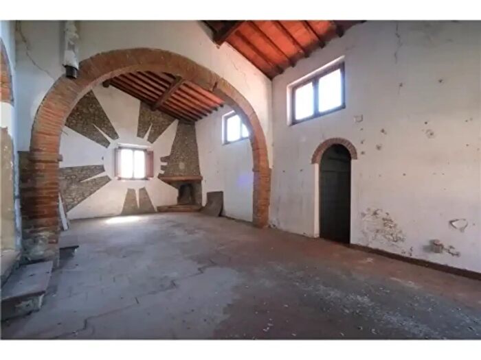 Casa con 5 locali in vendita in Montespertoli