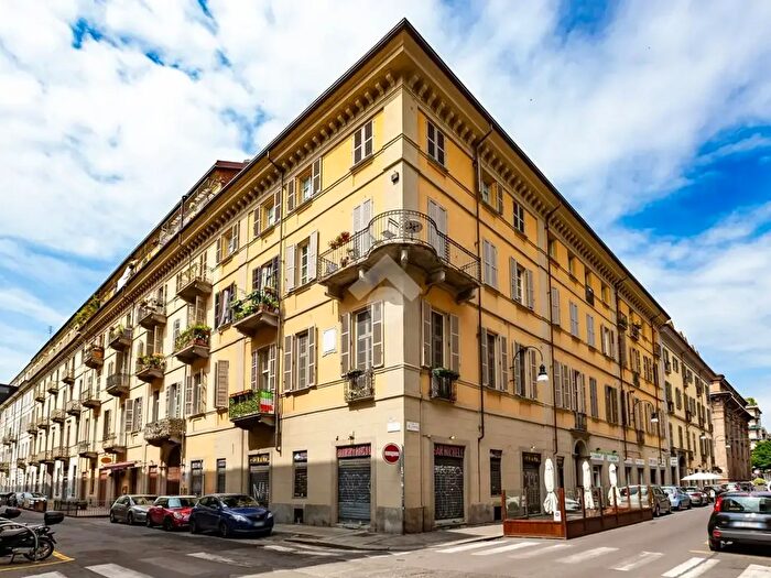 Appartamento bilocale in vendita in Via Piave, Torino