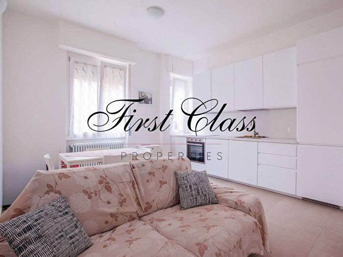 Appartamento bilocale in affitto in Via Fratelli Zoia, Quarto Cagnino, Milano