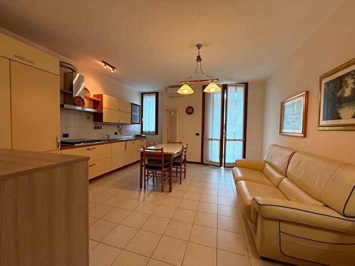 Appartamento trilocale in affitto in Via Caduti del Pilastro, Malalbergo