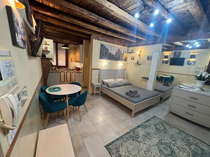 Appartamento monolocale in affitto in Corso di Porta Ticinese, Ticinese, Milano