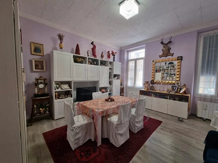 Appartamento con 6 locali in vendita in Via Camillo Benso Conte di Cavour, Ventimiglia