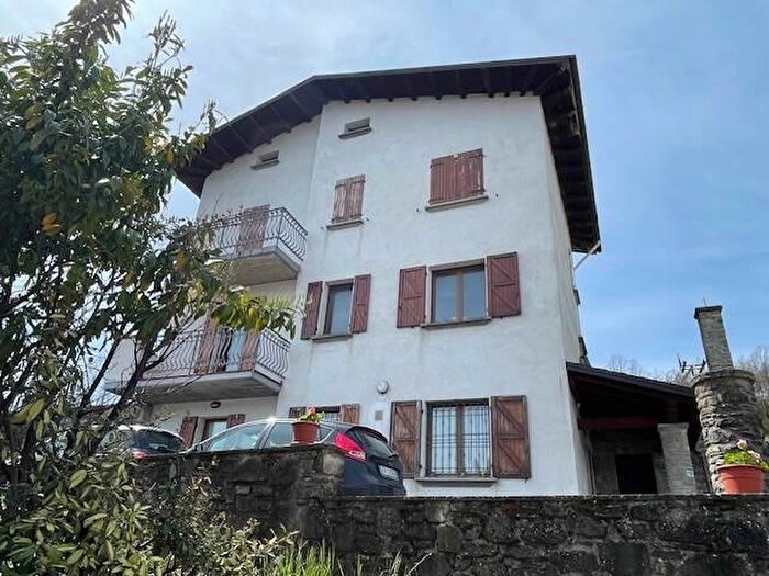 Casa con 10 locali in vendita in Castiglione Dei Pepoli