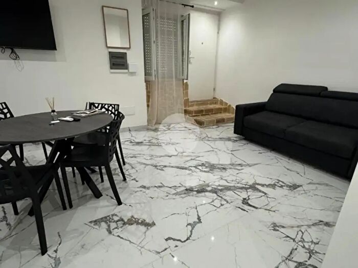 Appartamento bilocale in vendita in Via Michele di Lando, Roma