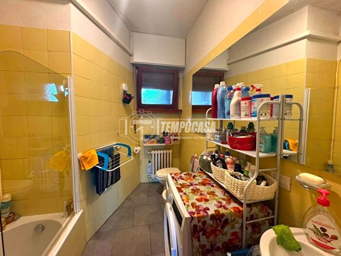 Appartamento trilocale in affitto in Via Pietro Orseolo, Solari, Milano