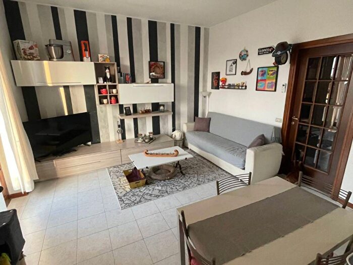 Appartamento bilocale in affitto in Centro, Bonate Sopra