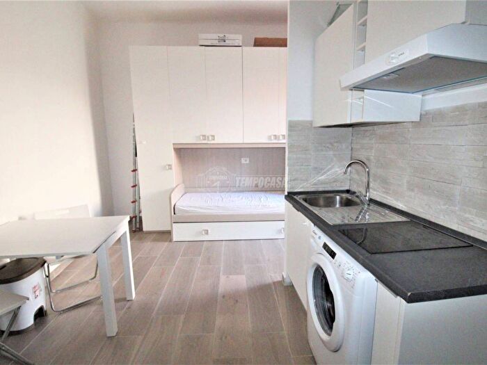 Appartamento monolocale in affitto in Via mincio, Corvetto, Milano