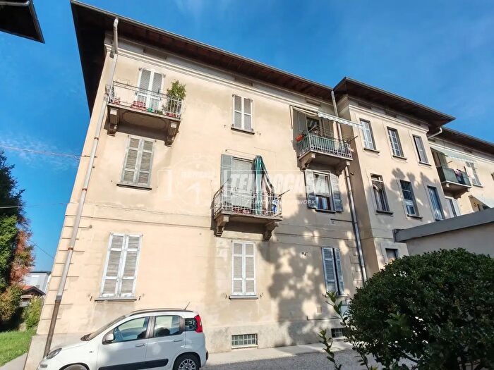 Appartamento bilocale in vendita in Viale Somaini, Lomazzo