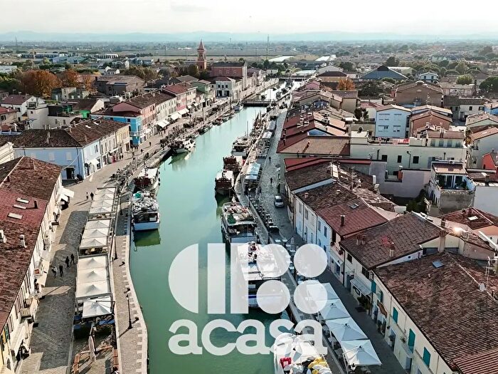 Appartamento trilocale in vendita in Via Semprini, Cesenatico