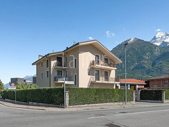 Appartamento trilocale in vendita in Località Grande Charriere, Saint Christophe