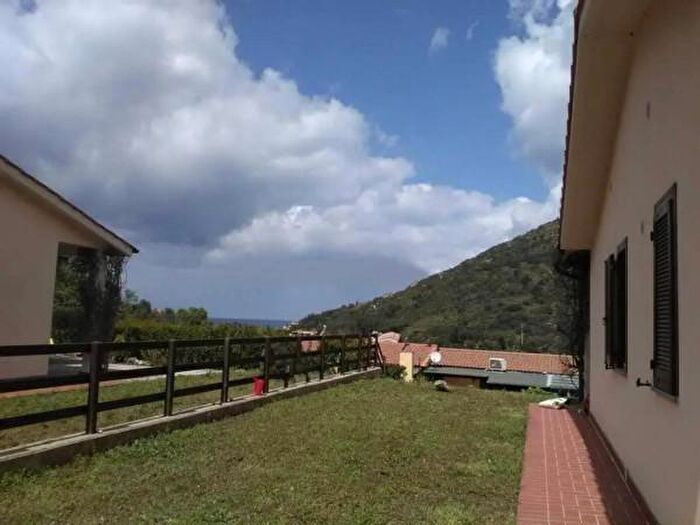 Casa monolocale in vendita in Strada per Nisporto, Rio