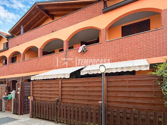 Appartamento bilocale in vendita in Via Cav Domenico Mangiagalli, Comazzo