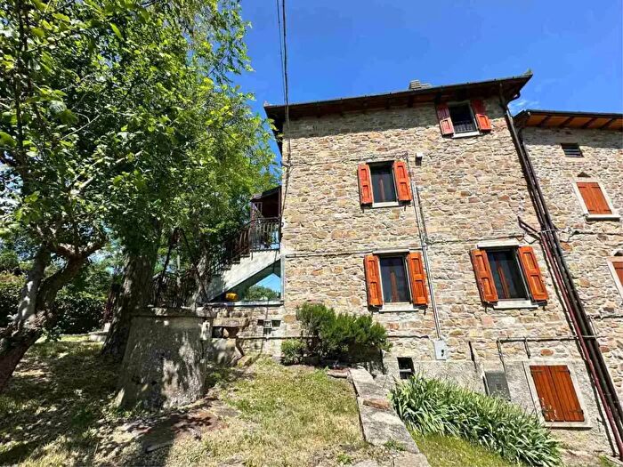 Appartamento trilocale in vendita in Via Ca di Sospiri, San Benedetto Val Di Sambro