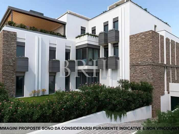 Appartamento trilocale in vendita in Via Lamberti, Olbia