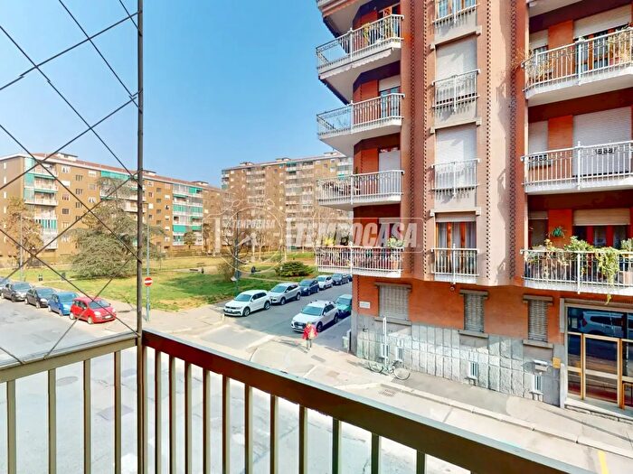 Appartamento bilocale in vendita in Via Alfonso Ogliaro, Torino