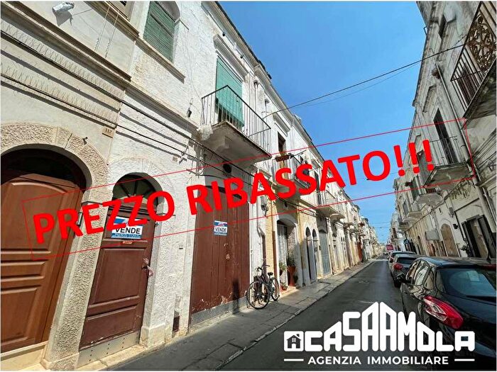 Casa quadrilocale in vendita in Via Zuccarino, Mola Di Bari