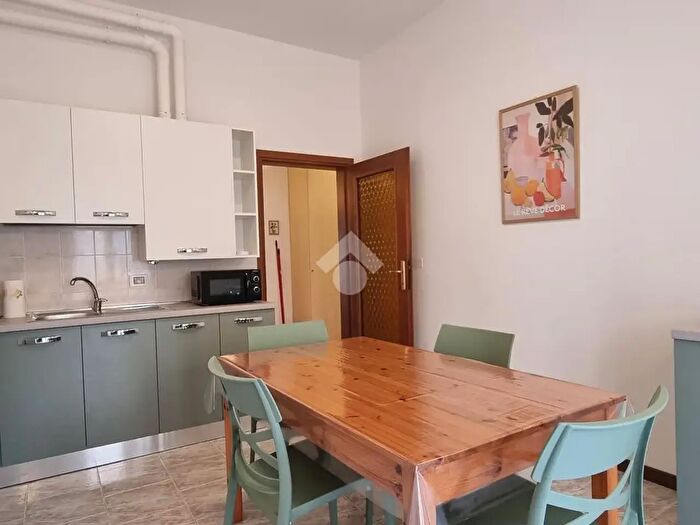 Appartamento trilocale in affitto in Via Bartolomeo Passarotti, Bologna