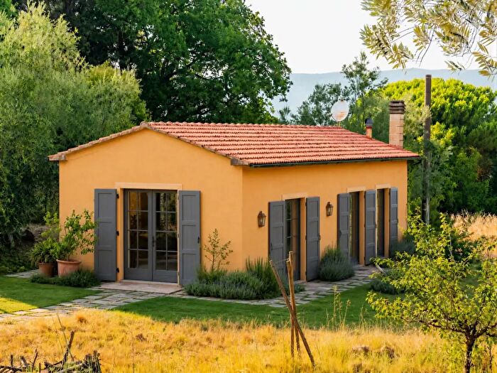 Casa trilocale in vendita in Via San Giovanni Snc, Massa Marittima