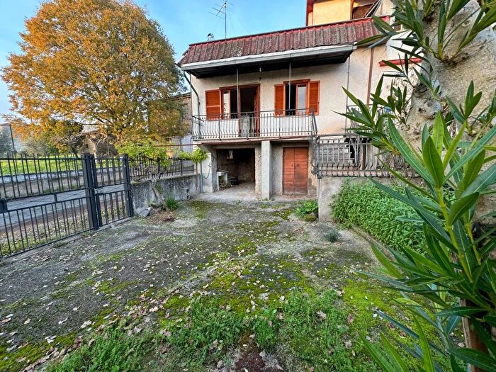 Casa trilocale in vendita in Via SautaColfelice, Colfelice