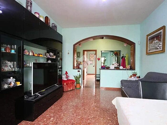 Appartamento trilocale in vendita in Via Antonio Tempesta, Roma