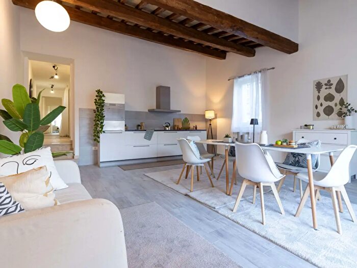 Casa con 6 locali in vendita in Corso Giuseppe Garibaldi, Spoleto