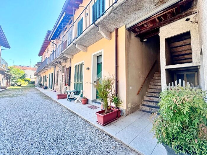 Casa trilocale in vendita in Via Raffaello Sanzio, Seregno