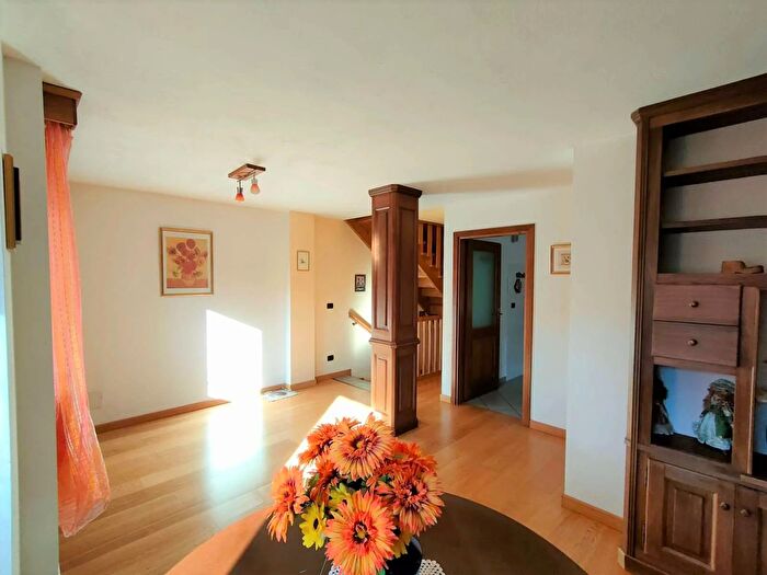 Casa quadrilocale in vendita in Cillian, Saint Vincent