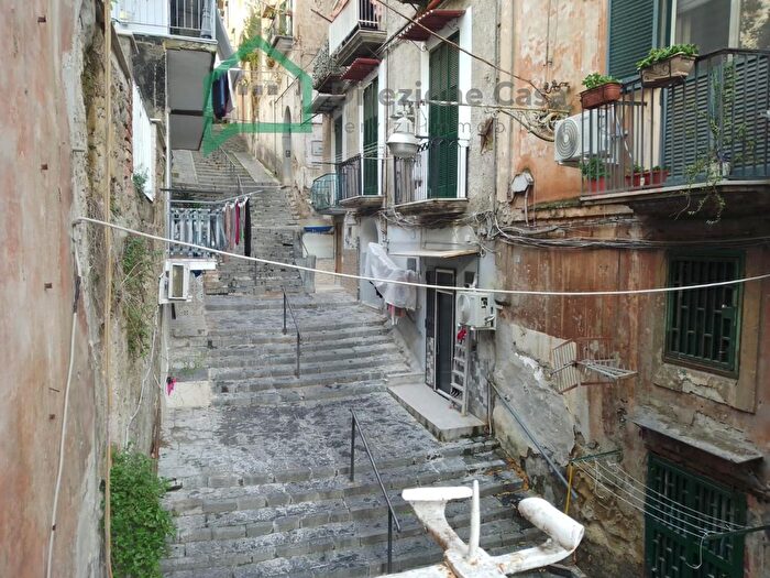 Appartamento bilocale in vendita in Salita Miradois, Napoli