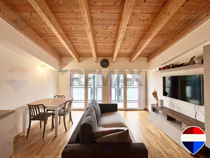 Appartamento bilocale in vendita in Via Luciano Manara, Lissone