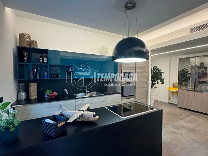 Appartamento trilocale in vendita in Via Cascina del Sole, Novate Milanese