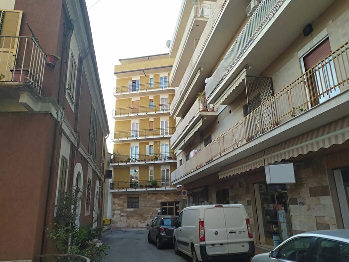 Appartamento quadrilocale in vendita in Via Raffaele De Novellis, Chieti