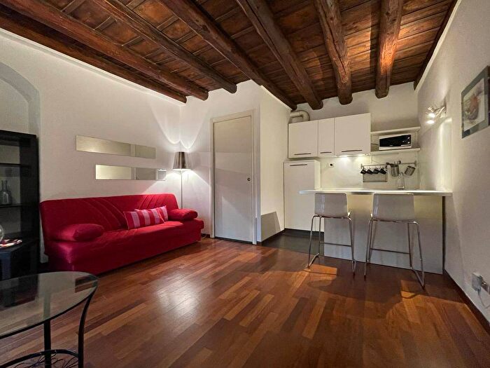 Appartamento bilocale in affitto in Via Lazzaro Palazzi, Porta Venezia, Milano