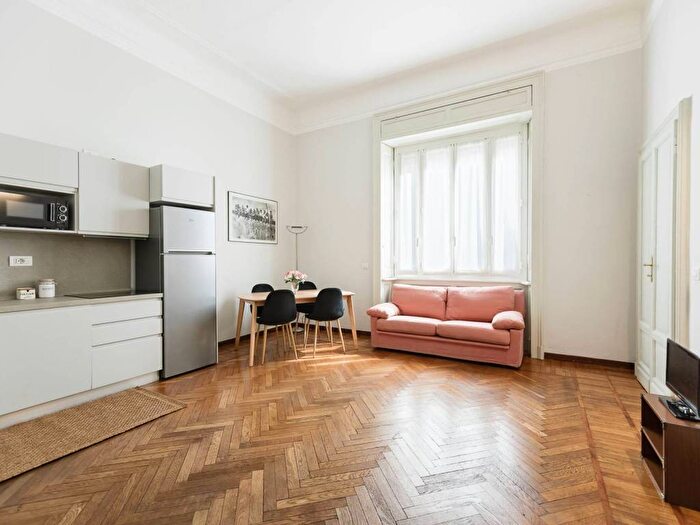 Appartamento bilocale in affitto in Viale San Michele Del Carso, Dezza, Milano