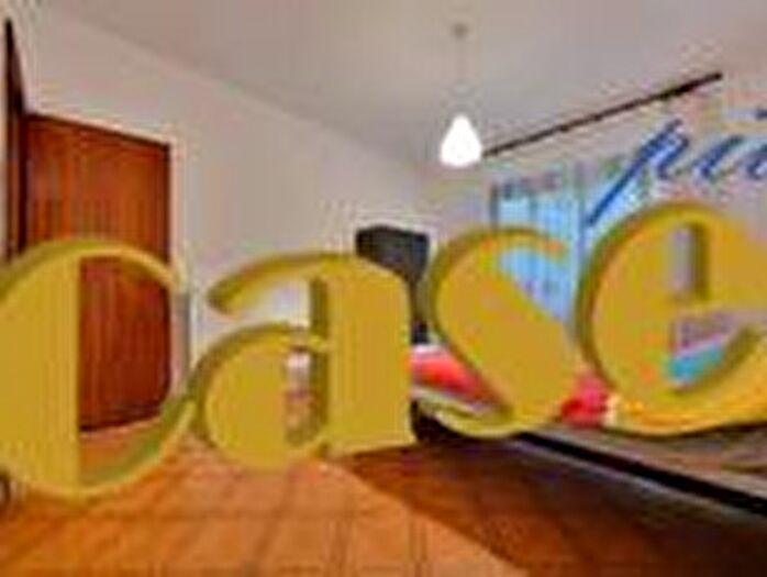 Casa con 11 locali in vendita in Camaiore