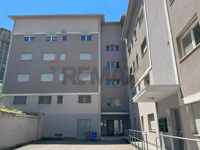 Appartamento con 5 locali in vendita in Via dei Piceni, LAquila