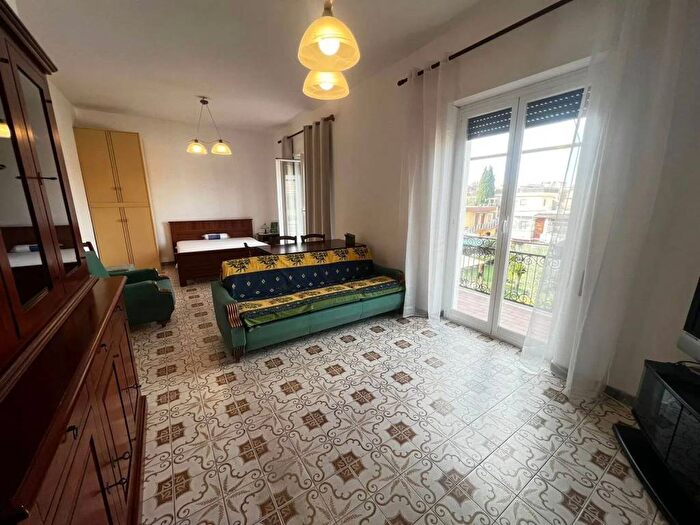 Appartamento trilocale in affitto in Via Livio Marchetti No Number, Tor de Cenci, Roma