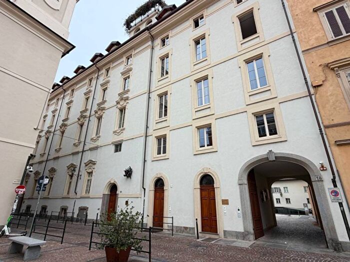 Appartamento monolocale in vendita in Via delle Orfane, Quadrilatero Romano, Torino