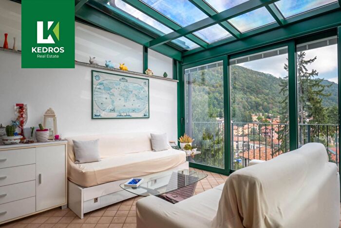 Appartamento trilocale in vendita in Via Alessandro Magnasco, Induno Olona