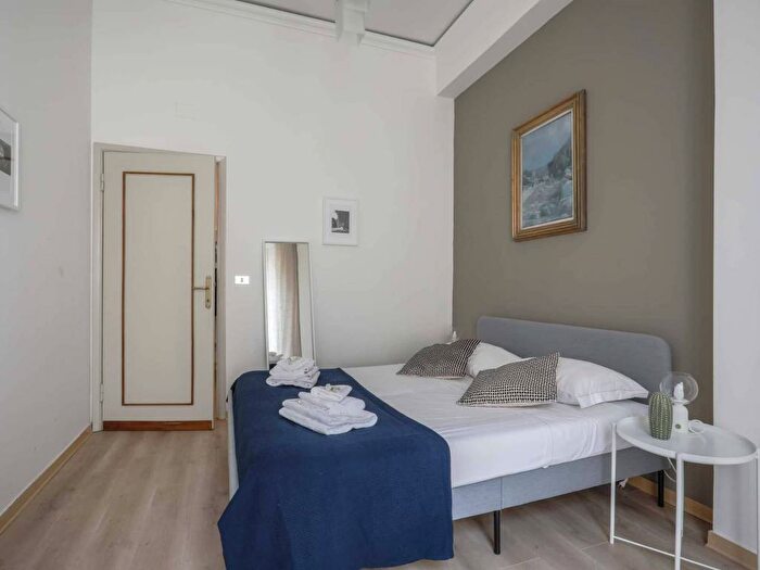 Appartamento trilocale in affitto in Via dei Pilastri, D'Azeglio, Firenze