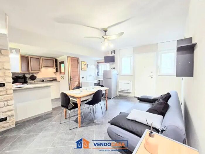 Appartamento trilocale in vendita in Via Piemonte, Finale Ligure