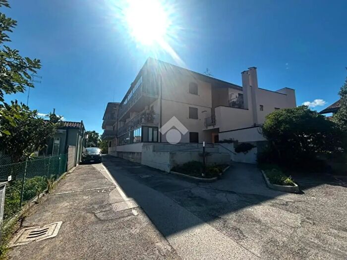 Appartamento quadrilocale in vendita in Via Giuseppe Guizzetti, Ravenna
