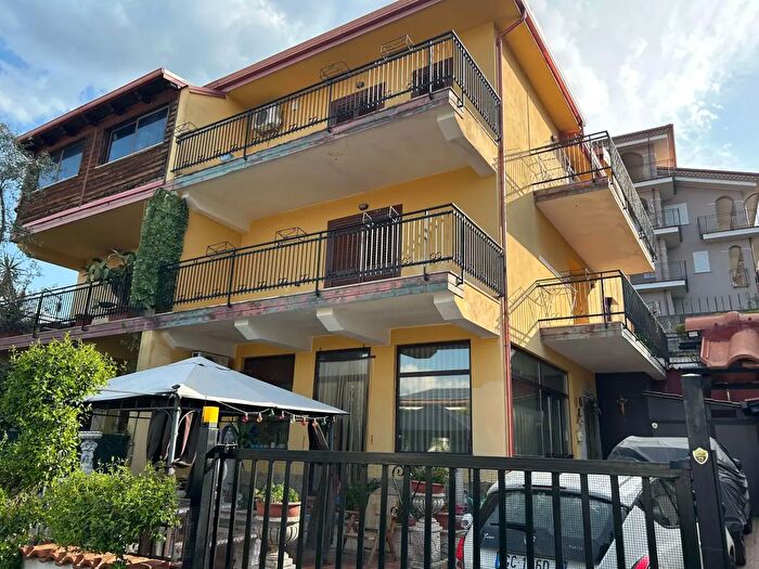 Casa con 5 locali in vendita in Via Enrico Caruso, Mendicino