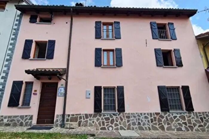 Casa con 5 locali in vendita in Frazione Soriasco Santa Maria della Versa, Santa Maria Della Versa