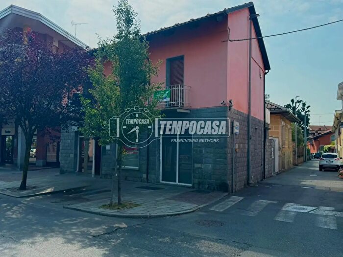 Appartamento con 10 locali in vendita in Via Vespucci, Settimo Torinese