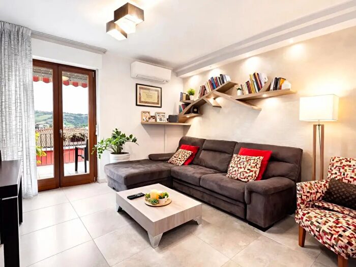 Appartamento quadrilocale in vendita in Rovereto, Tolentino