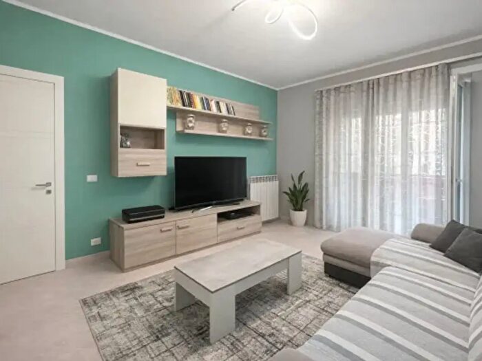 Appartamento con 5 locali in vendita in Piazza Novembre, Caramagna Piemonte