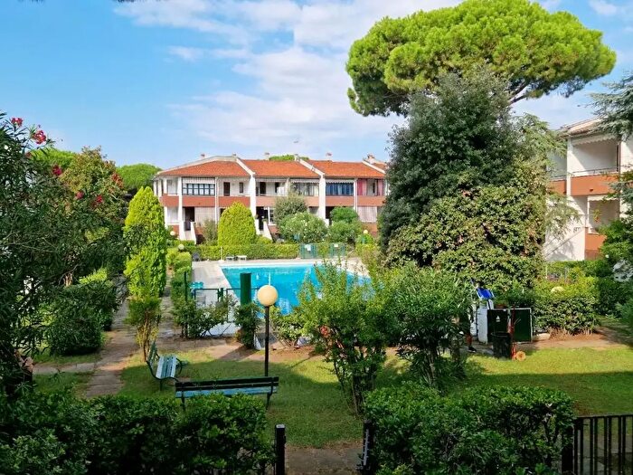 Casa con 5 locali in vendita in Comacchio